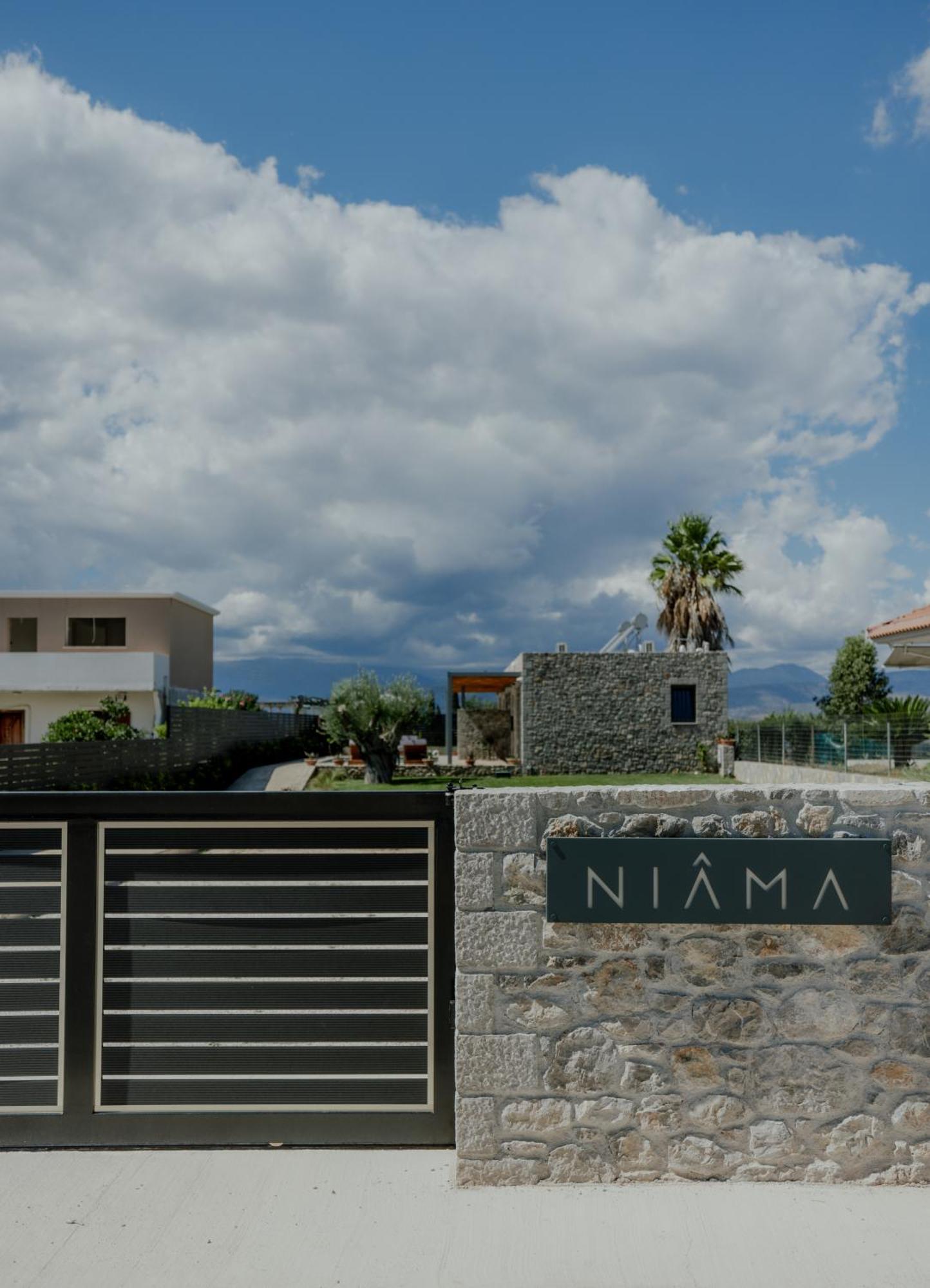 Niama Luxury Apartments نافبليو المظهر الخارجي الصورة