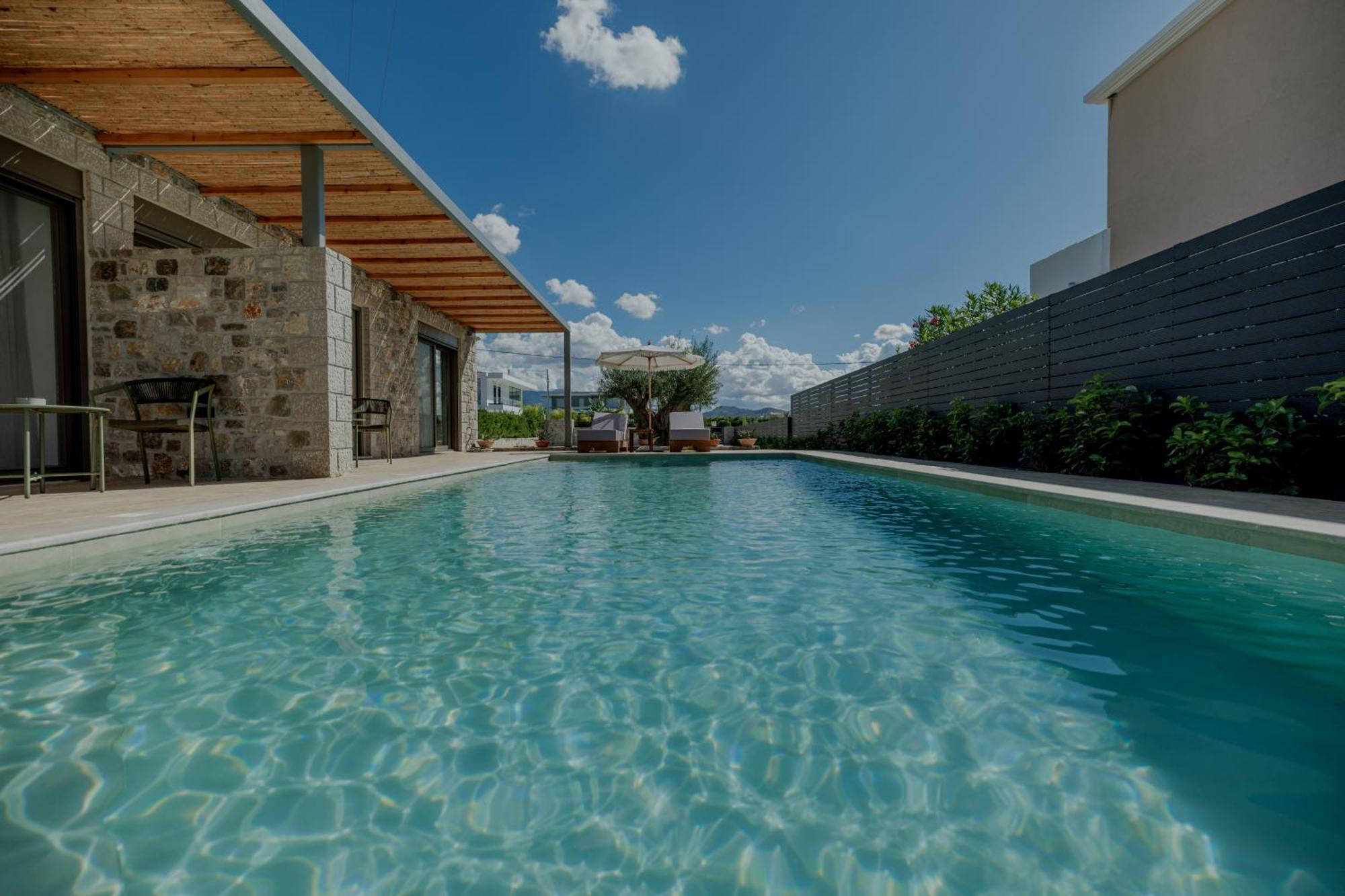 Niama Luxury Apartments نافبليو المظهر الخارجي الصورة