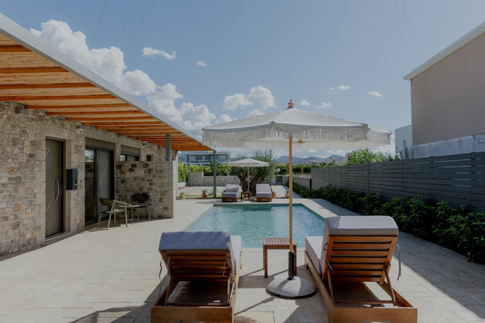 Niama Luxury Apartments نافبليو المظهر الخارجي الصورة