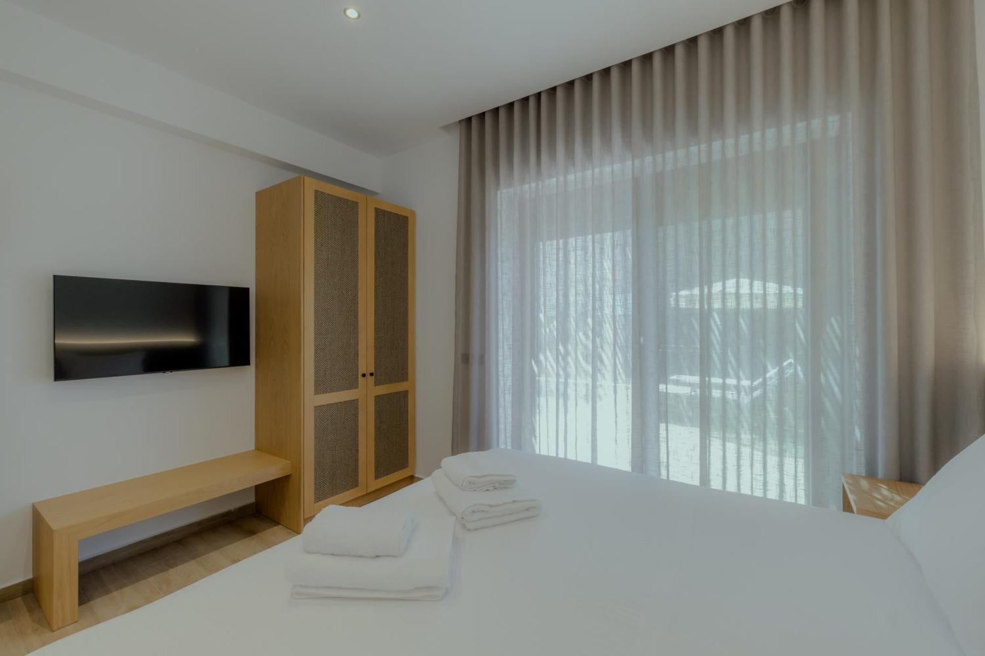 Niama Luxury Apartments نافبليو المظهر الخارجي الصورة