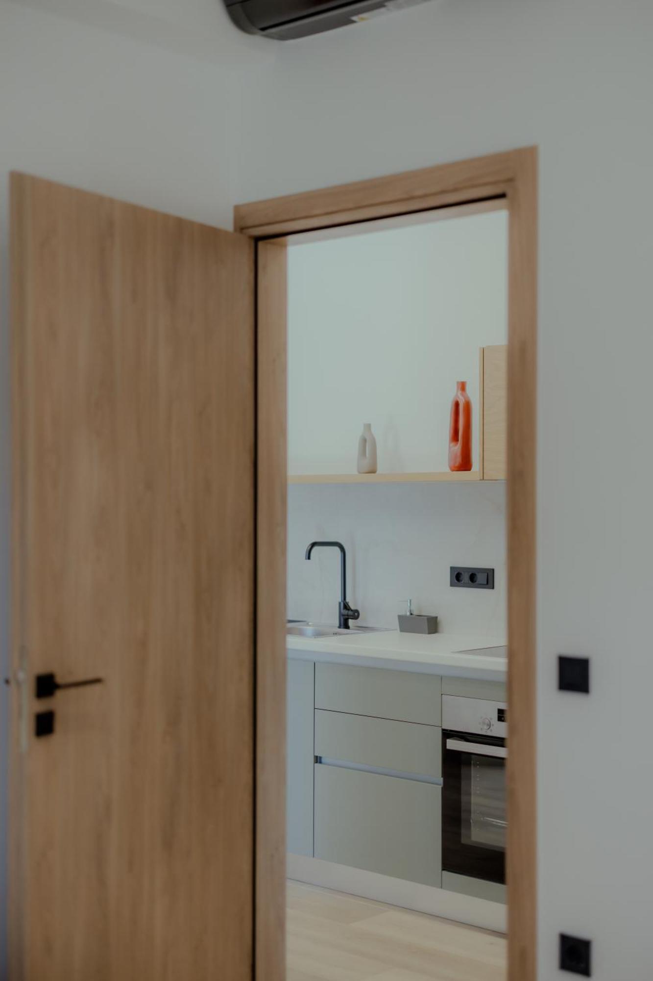 Niama Luxury Apartments نافبليو المظهر الخارجي الصورة