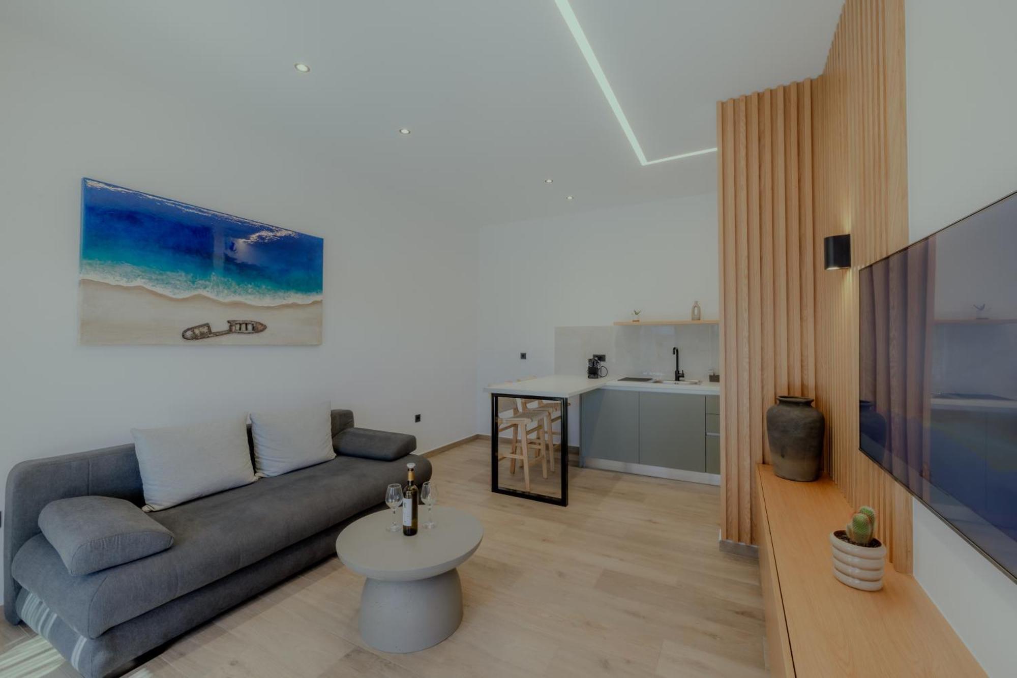 Niama Luxury Apartments نافبليو المظهر الخارجي الصورة